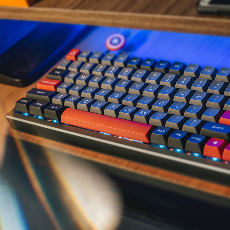 Tastiera meccanica RGB